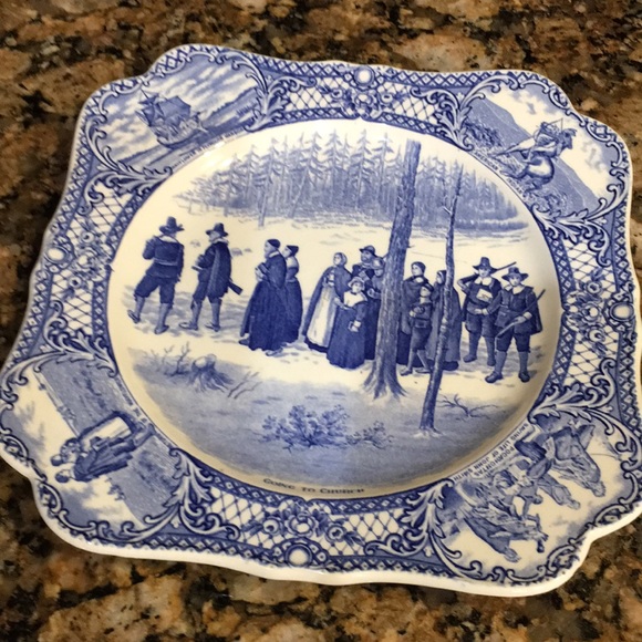 crown ducal Other - VINTAGE COLONIAL TIMES BY CROWN DUCAL PLATE💕SALE
